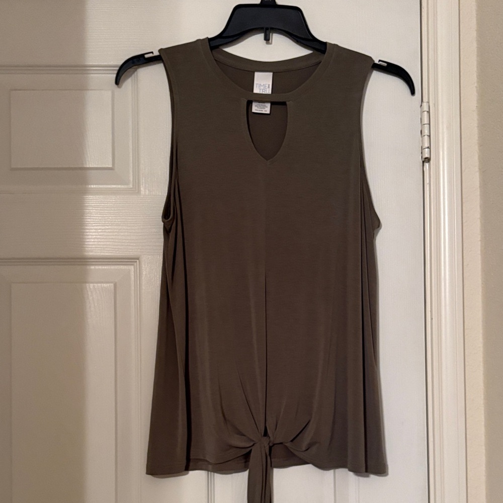 Time and Tru Olive Tie-Front Tank Top